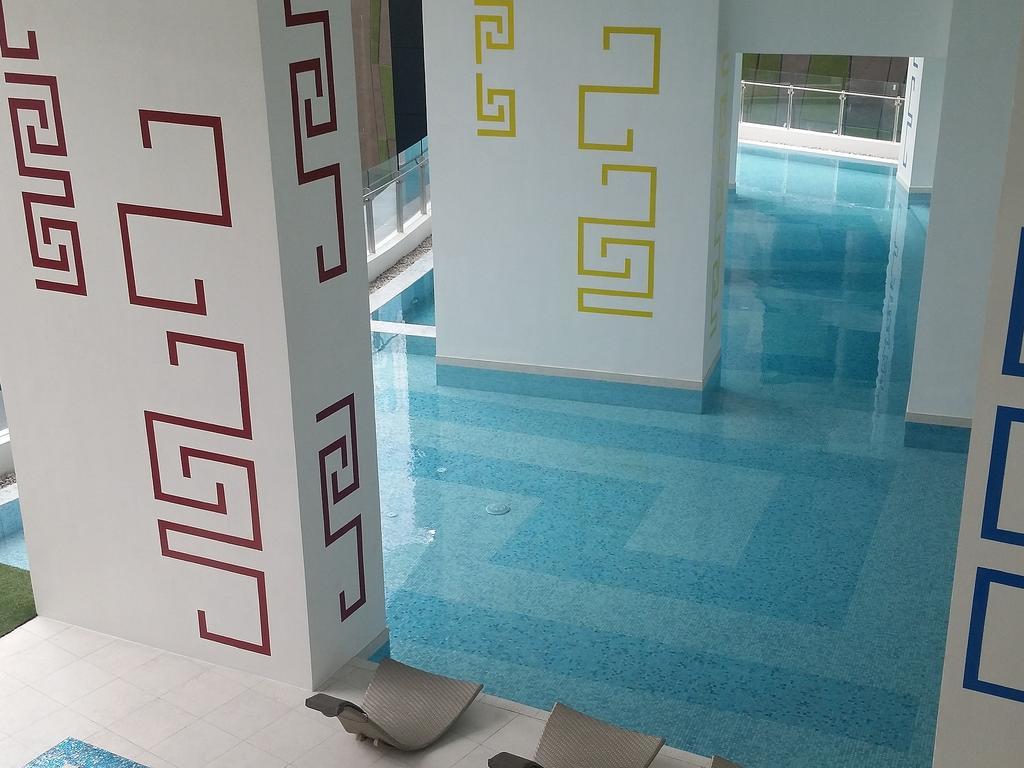 Milano Versace Suites Makati City Kültér fotó