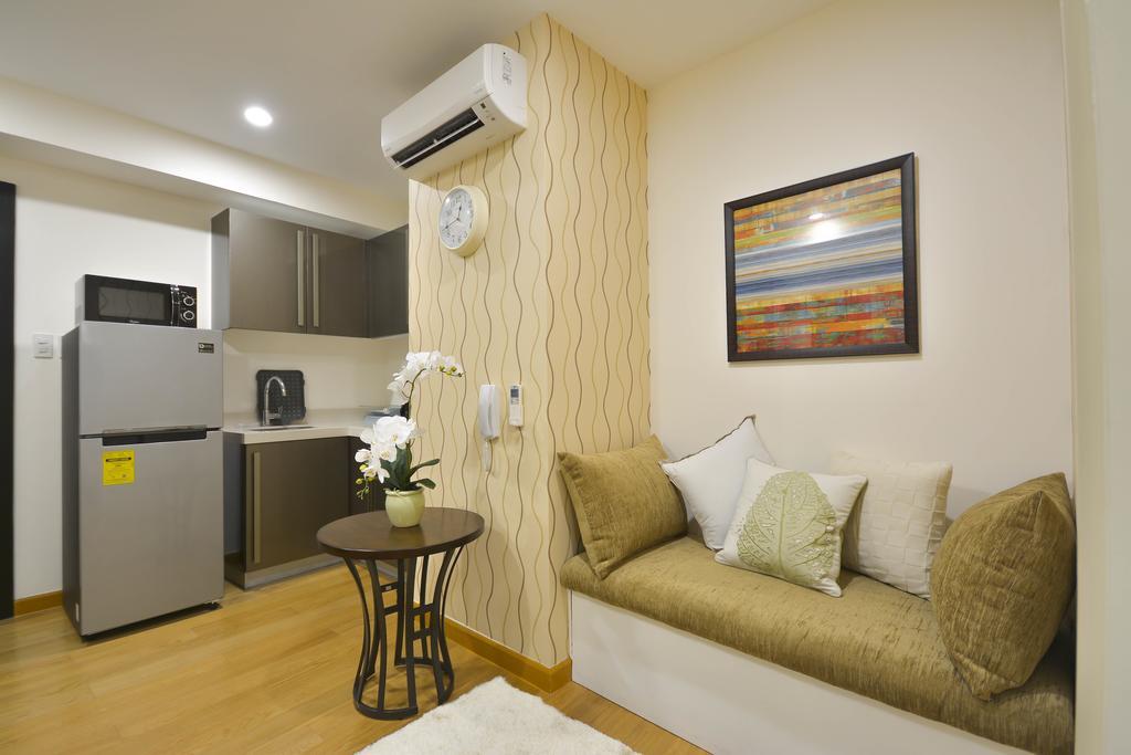 Milano Versace Suites Makati City Kültér fotó