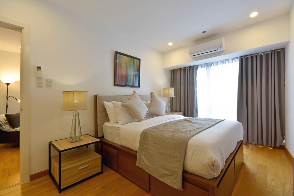 Milano Versace Suites Makati City Kültér fotó