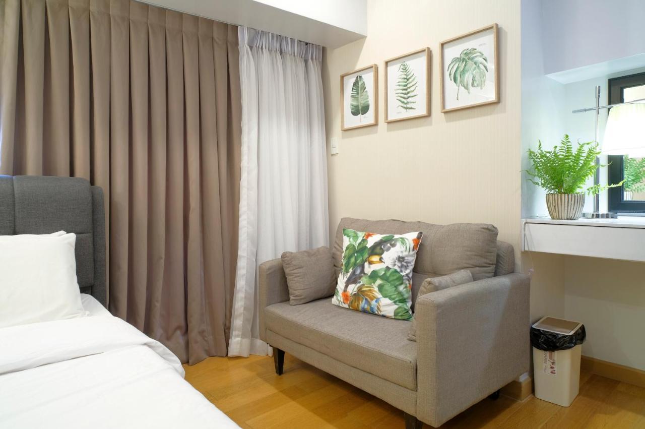 Milano Versace Suites Makati City Kültér fotó