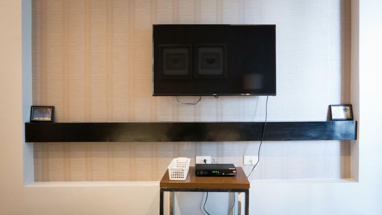 Milano Versace Suites Makati City Kültér fotó